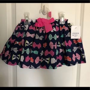 NWT Crown and Ivy Kids navy skirt with bows